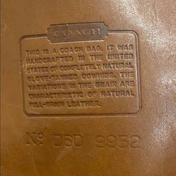 Authentic Coach leather bucket purse - Picture 2 of 8